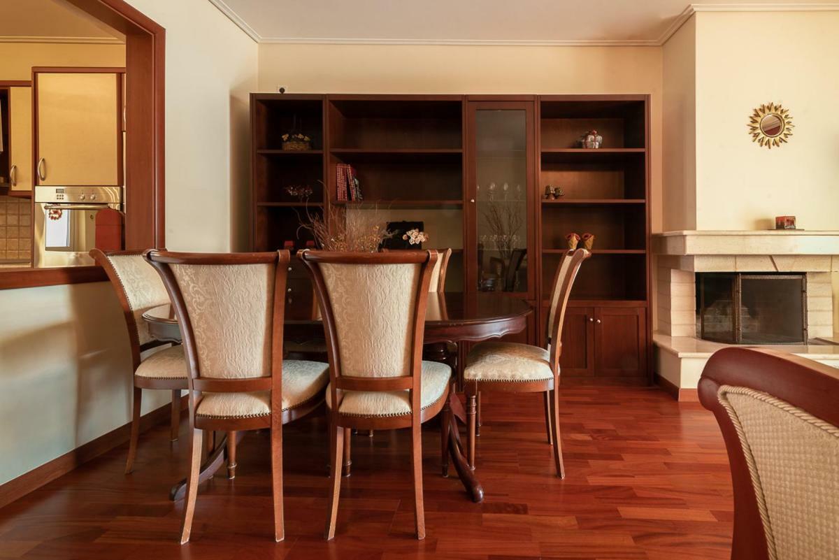 Penthouse 5 Min From Airport And Sea Apartman Markópulo Kültér fotó