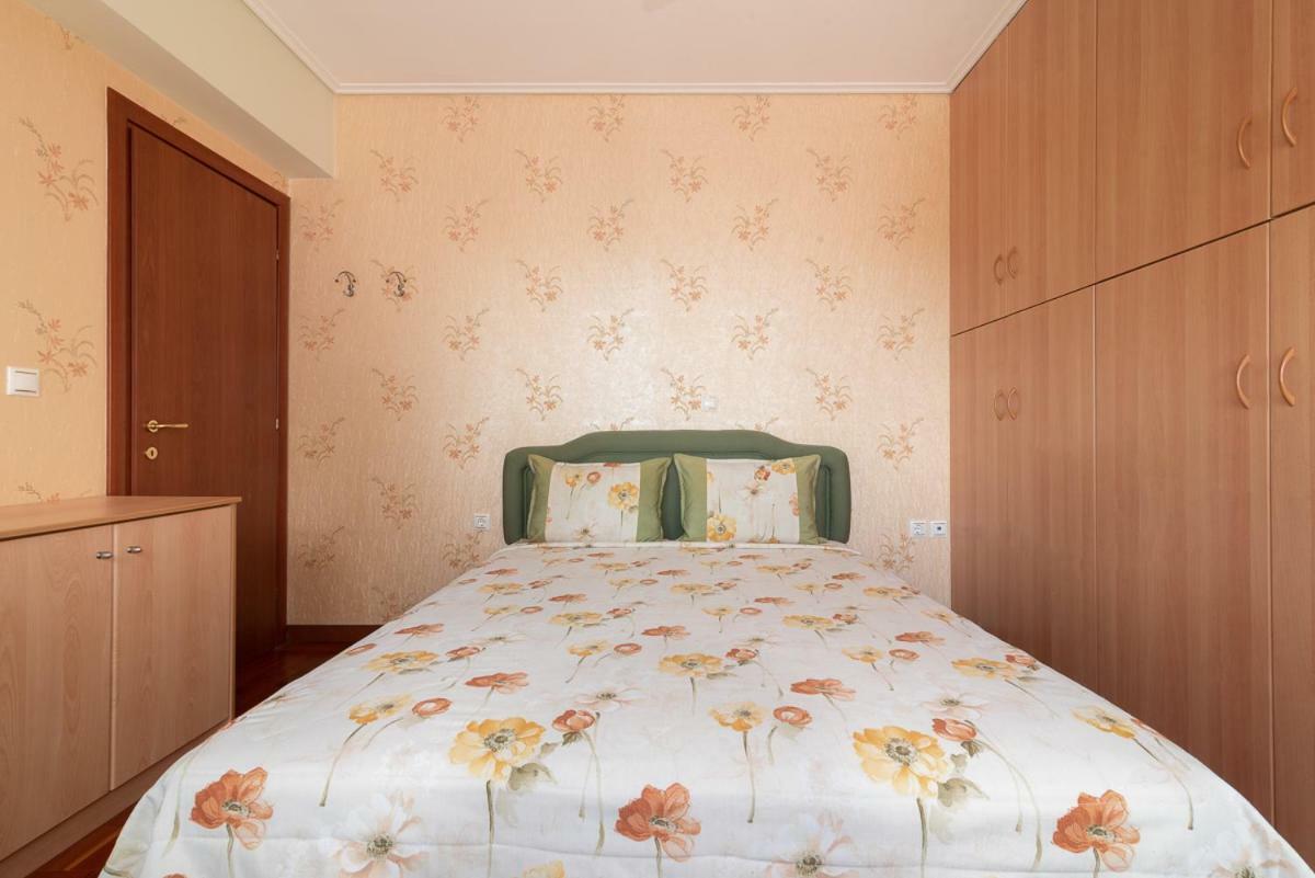 Penthouse 5 Min From Airport And Sea Apartman Markópulo Kültér fotó